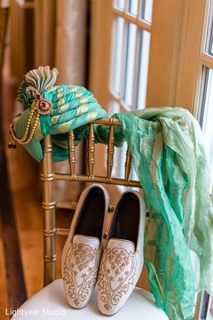Indian Chinese groom's wedding ceremony accessories. Indian Chinese groom's wedding ceremony accessories.