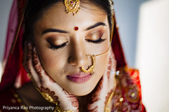 Maharani's make up, hair and jewelry ready for the ceremony Maharani's make up, hair and jewelry ready for the ceremony