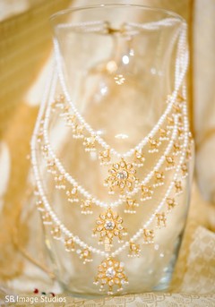 Indian bridal kundan necklace of Christian ceremony. Indian bridal kundan necklace of Christian ceremony.