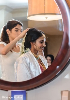 Maharani getting ready for the hindu wedding. Maharani getting ready for the hindu wedding.