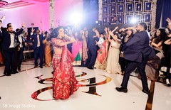 Maharani and Raja displaying great dancing skills. Maharani and Raja displaying great dancing skills.