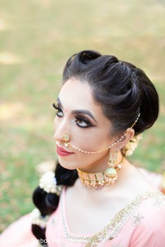 Indian bride's makeup and jewelry design ideas. Indian bride's makeup and jewelry design ideas.