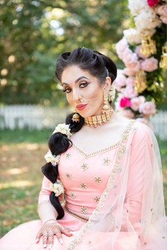 Maharani looking at the camera during pictures. Maharani looking at the camera during pictures.