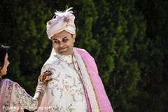 Raja meeting with the Maharani for pictures. Raja meeting with the Maharani for pictures.
