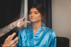 Maharani getting her make up done Maharani getting her make up done