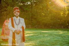 Raja and Maharani about to have their first look. Raja and Maharani about to have their first look.
