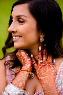 Maharani's mehndi art and jewelry. Maharani's mehndi art and jewelry.