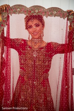 Maharani behind her red veil Maharani behind her red veil