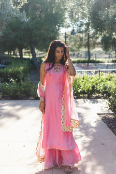 Maharani wearing her pink Pakistani Suit for pre-wedding party. Maharani wearing her pink Pakistani Suit for pre-wedding party.