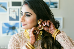 Incredible Indian bridal kundan yellow gold earrings. Incredible Indian bridal kundan yellow gold earrings.