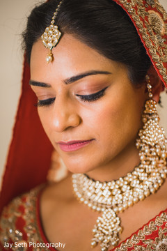 Flawless Indian bridal ceremony makeup. Flawless Indian bridal ceremony makeup.