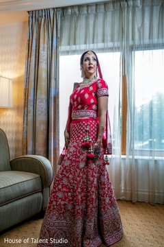 Maharani in her red lengha posing on the waiting room Maharani in her red lengha posing on the waiting room