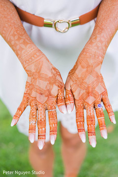 Maharani's orange mehndi art. Maharani's orange mehndi art.