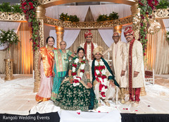 Maharani and raja with relatives photo session. Maharani and raja with relatives photo session.