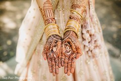 Maharani's Indian wedding mehndi art. Maharani's Indian wedding mehndi art.