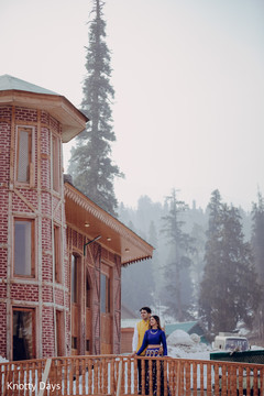 Enchanting Indian lovebirds outdoor photo shoot Enchanting Indian lovebirds outdoor photo shoot