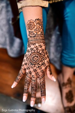 Fascinating Indian bridal mehndi Fascinating Indian bridal mehndi