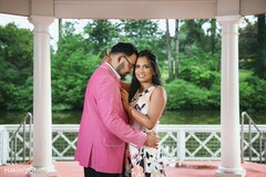 Incredible Indian couple colorful capture Incredible Indian couple colorful capture