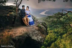 Marvelous outdoor Indian couple capture Marvelous outdoor Indian couple capture