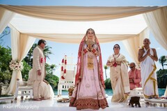 Phenomenal indian bridal photo . Phenomenal indian bridal photo .