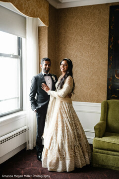 Beautiful Indian bride and groom's reception outfits Beautiful Indian bride and groom's reception outfits