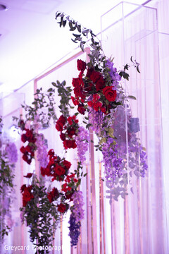 Stunning Indian wedding reception flower decorations Stunning Indian wedding reception flower decorations