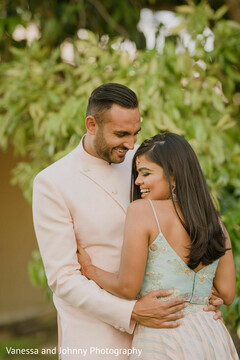 Indian bride and grooms cherish  moment capture