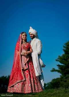 Graceful Indian bride and groom photo session Graceful Indian bride and groom photo session
