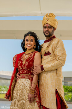 Insanely cute indian couple's capture Insanely cute indian couple's capture
