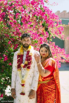 Enchanting indian lovebirds outdoor photo shoot Enchanting indian lovebirds outdoor photo shoot