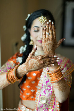 Beautiful Indian bridal mehndi Beautiful Indian bridal mehndi