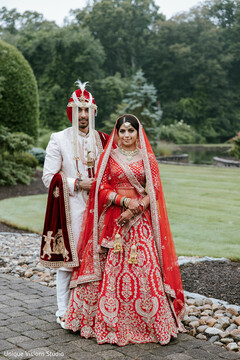 Enchanting indian couple Enchanting indian couple