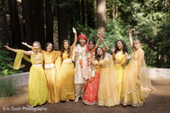 Married couple with bridesmaids Married couple with bridesmaids
