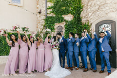 Glamorous portrait of the couple with their bridesmaids and groomsmen Glamorous portrait of the couple with their bridesmaids and groomsmen
