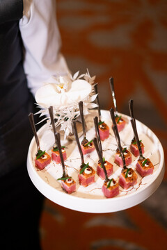 Exquisite Bites Presented with Flair Exquisite Bites Presented with Flair