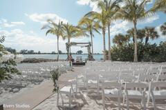 Sunny Vows: A Seashore Wedding Dream