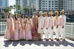 Urban Elegance: A Bridal Party in Color Harmony Urban Elegance: A Bridal Party in Color Harmony