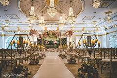 Aisle of Elegance: Grandeur in Wedding Decor