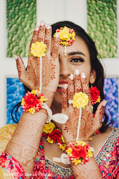 Henna and Happiness. Henna and Happiness.