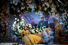 Vibrant Love, Vibrant Flowers