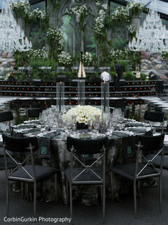 Dining in Luxury Dining in Luxury