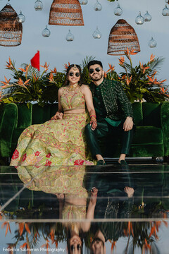 A Glamorous Reflection of Love