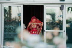 A Bride’s Graceful Exit