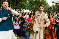 A Groom’s Festive Drumbeat