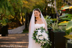 A Smile That Lights Up the Wedding Day