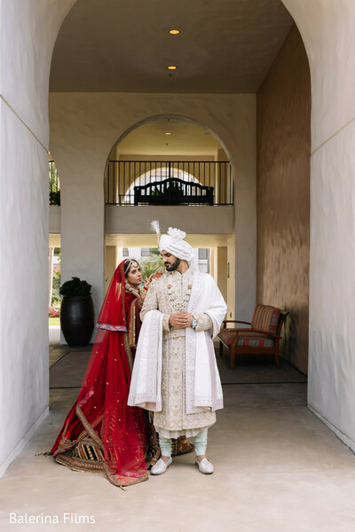 A Glance That Says It All