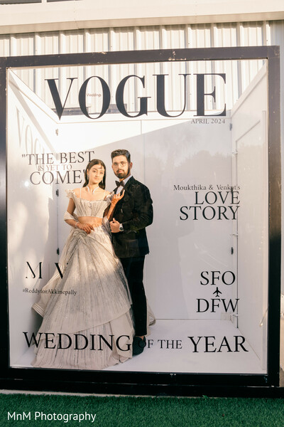 wedding vogue photo booth,bridal magazine pose,fashion wedding photo,bride and groom cover shoot