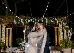 The Kiss in the Lights The Kiss in the Lights