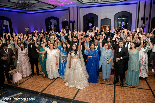 Everyone on the Dance Floor!