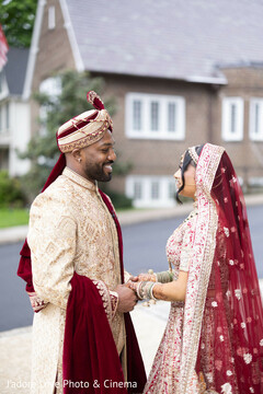 Shared Glance, Sacred Vows